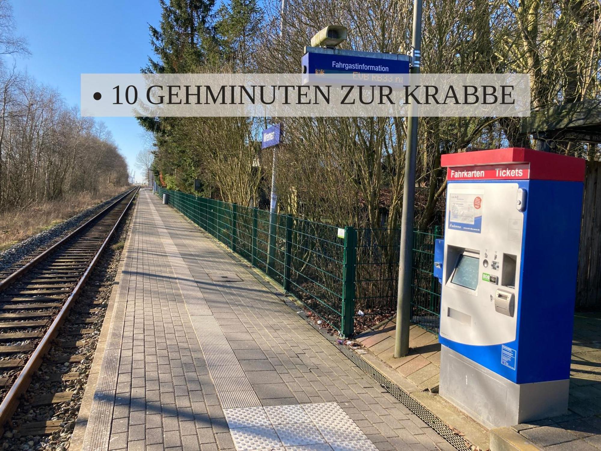 Haus Krabbe: Cyclist-Friendly Accommodation on Elbe-Weser Bike Path Wremen Exterior photo